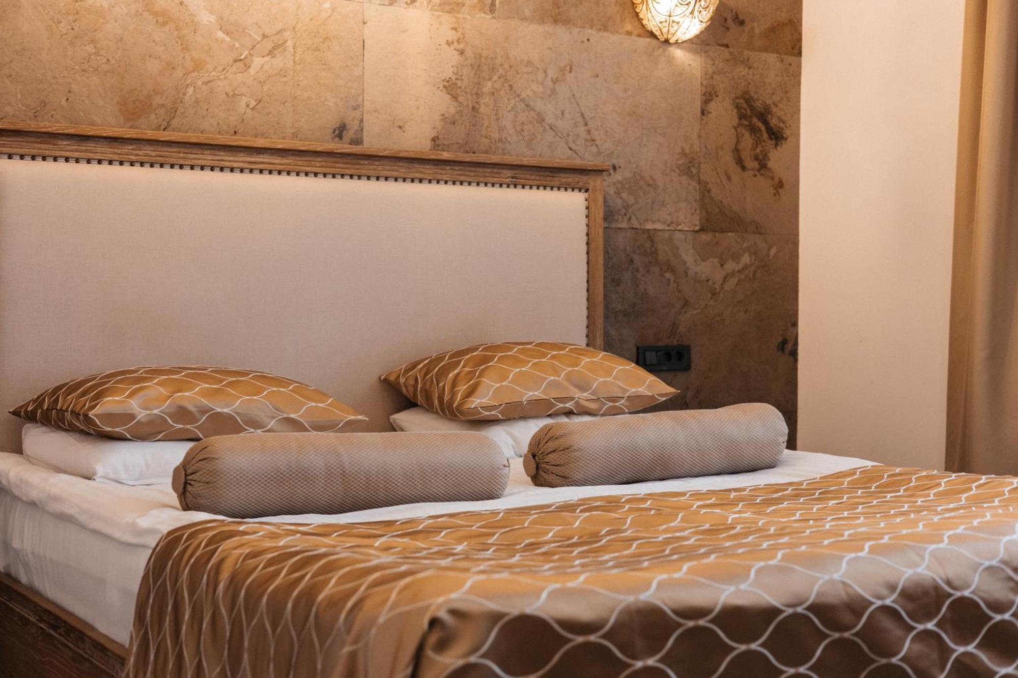 Shirvanshah Hotel Баку Экстерьер фото