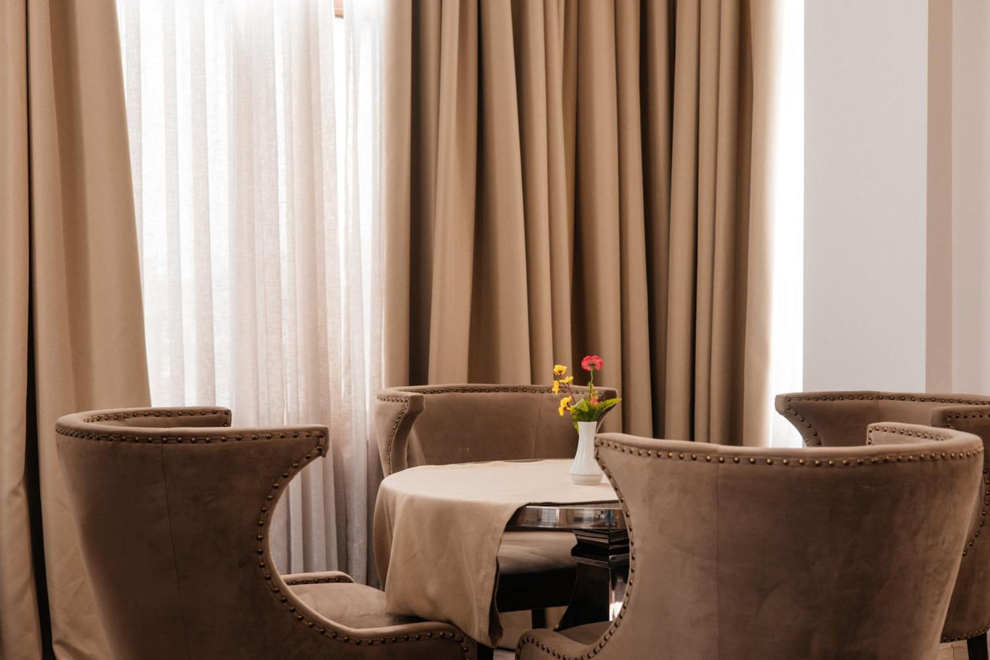 Shirvanshah Hotel Баку Экстерьер фото